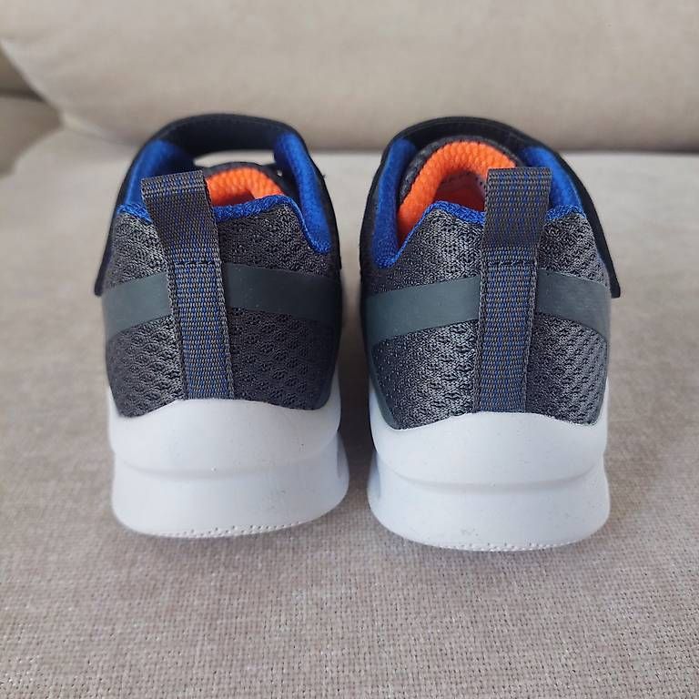 Skechers Schuhe für Jungen: Skechers Kinderturnschuh, neu – Neu (gemäss Beschreibung) aus Winterthur von Madamme-Rex 1