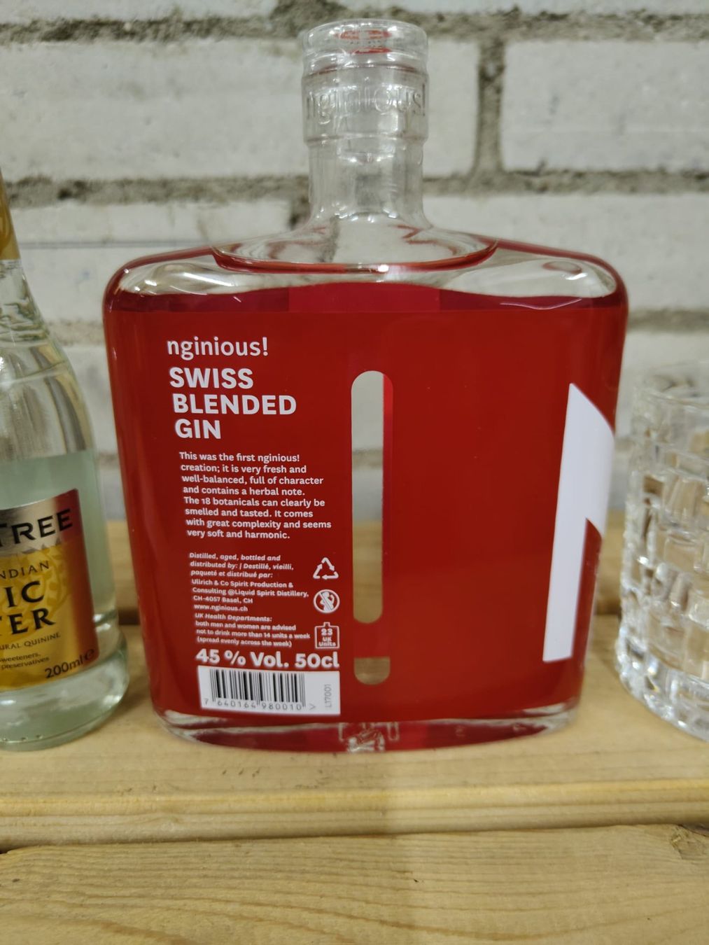 Spirituosen: Geschenkset Gin Nginious 0.5l/40% – Neu und originalverpackt aus Münchenstein von wusmarino 4