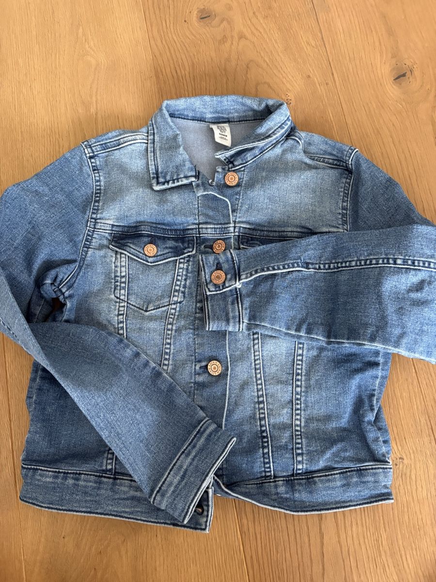 Lotti & Set di vestiti: Kleiderpaket Mädchen Grösse 146 – Usato da Balzers venduto da mimaja 1