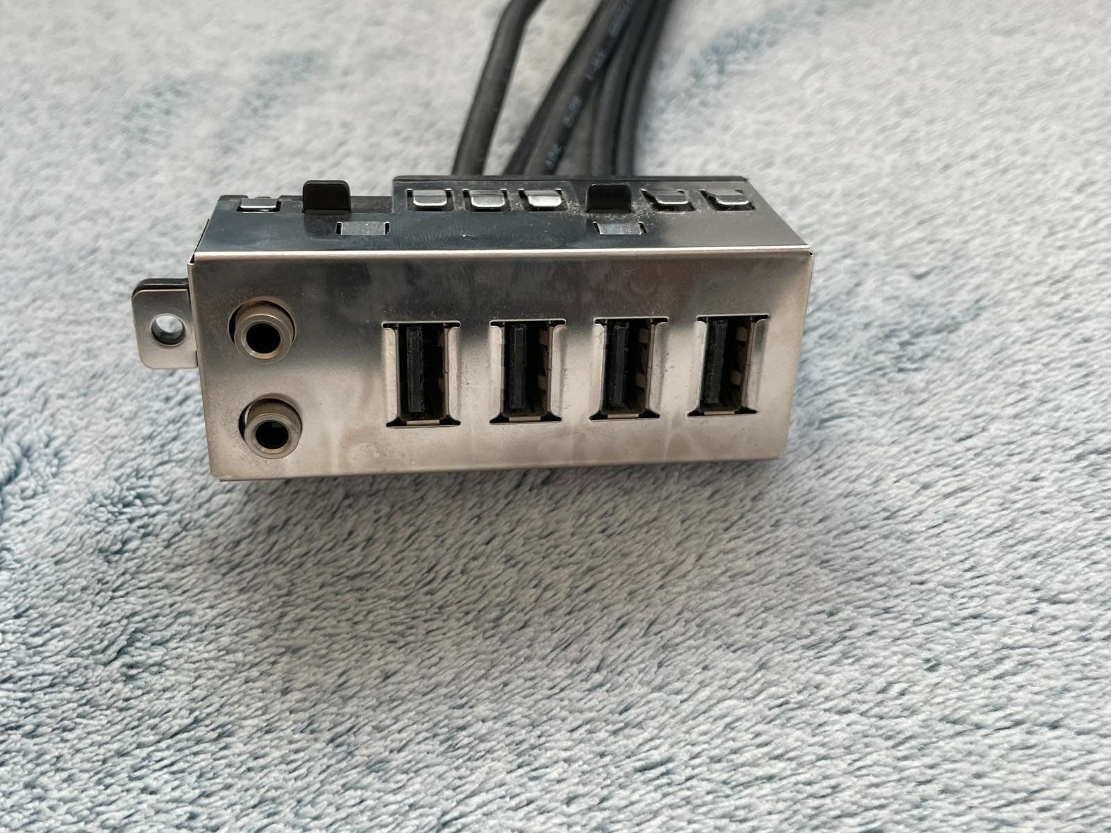 Cavi: USB Panel +4 – Usato da MAGDEN venduto da GoldenEagle2020 1