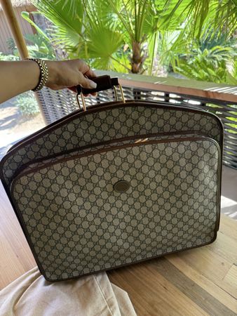 Gucci garment beg