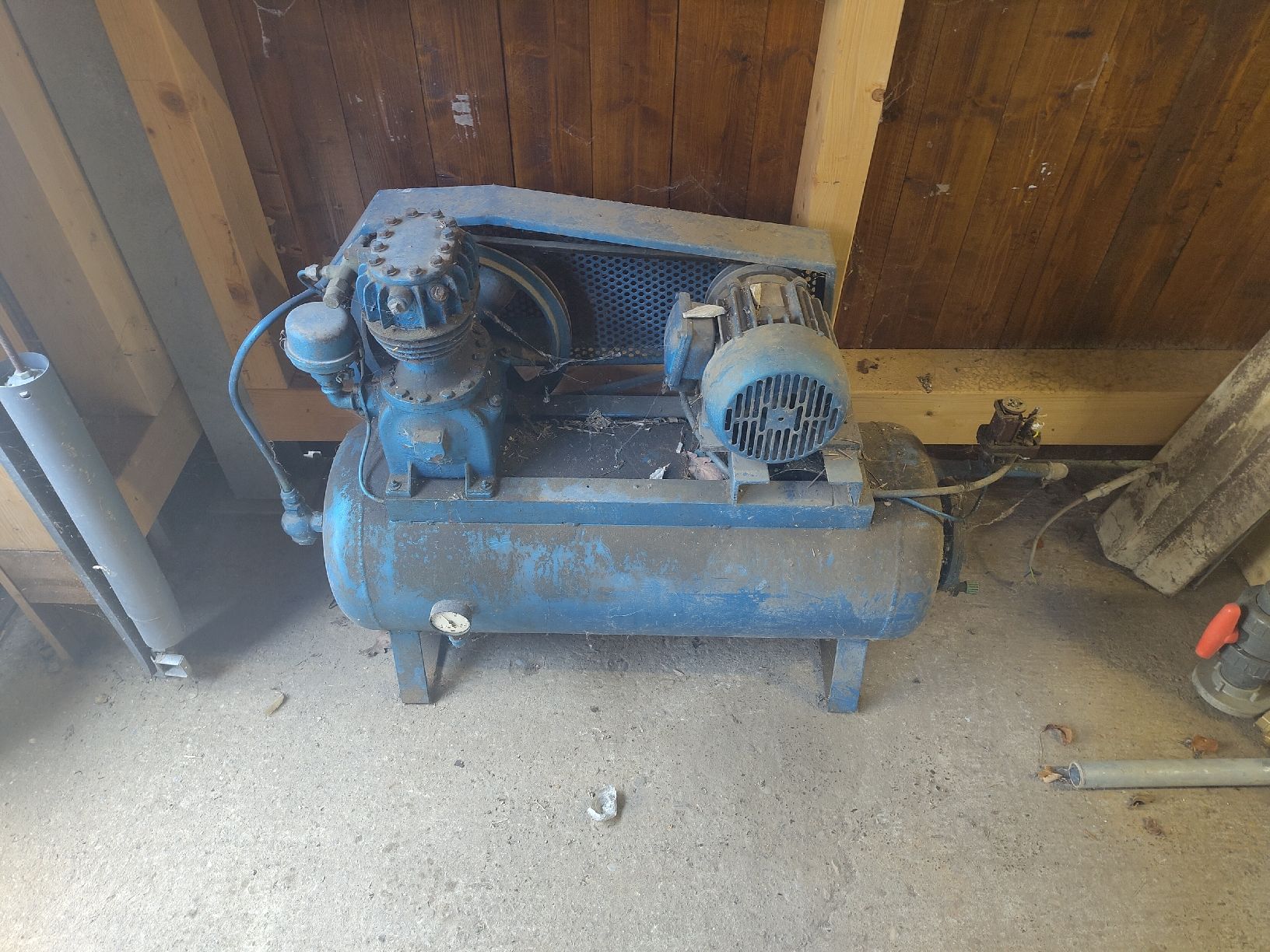 Compressori: Kompressor Druckluft – Difettoso da Muri AG venduto da raruar
