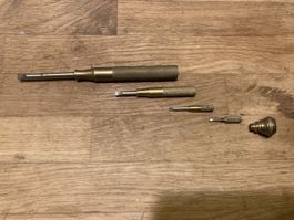 ANTIKE 4er FACH SCHLITZ SCHRAUBENZIEHER MESSING