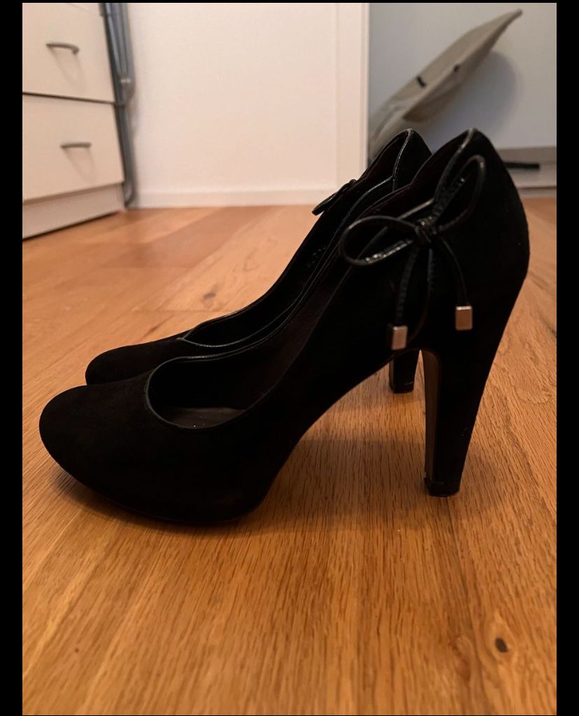 Scarpe da donna: Damenschuhe 39 High Heels Pumps – Usato da Ostermundigen venduto da des_t9vv 1