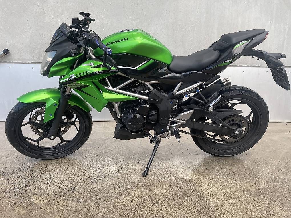 Strada: Kawasaki Z125 2021 – Usato da Innerberg venduto da Miro.P6 1