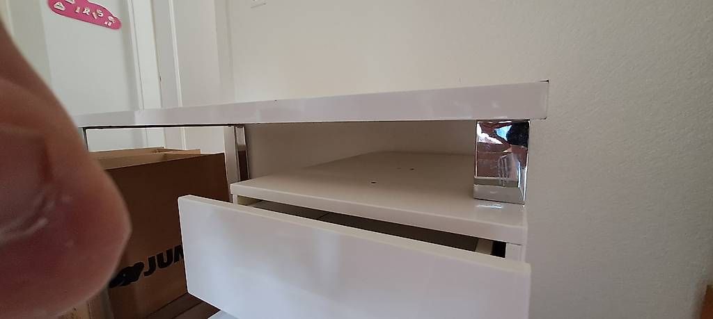 Pfister Schreibtische: Bureau pfister laqué blanc – Gebraucht aus La Croix (Lutry) von edo_n8wf 2