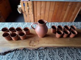 Tonkrug + 14 Tonbecher Set von Ritterladen
