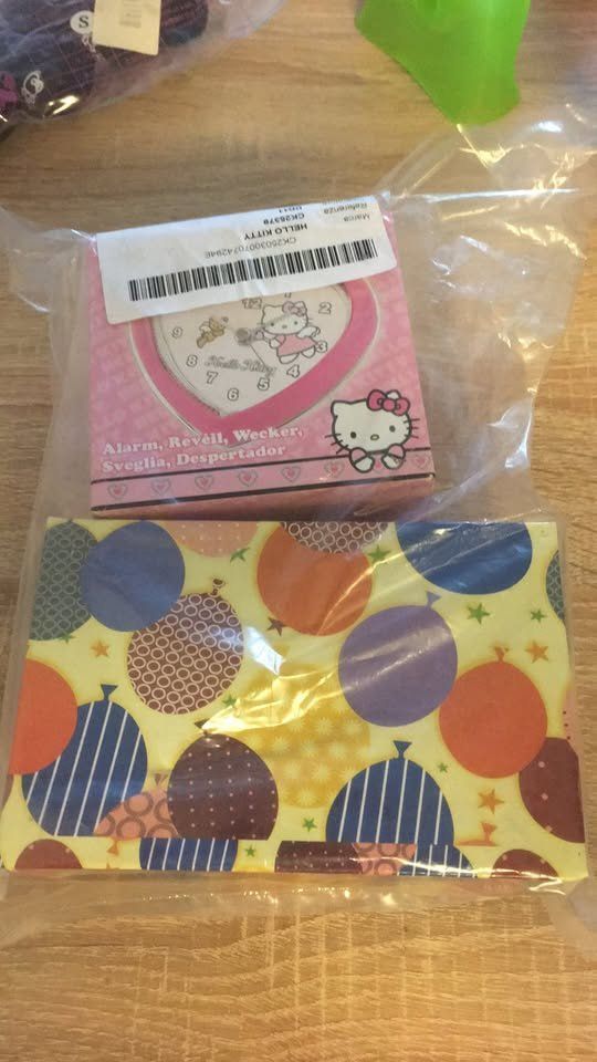 Hello Kitty Scarpe per ragazze: Kinder-Schuhe Grösse 19 mit Hello Kitty Wecker "" NEU "" – Nuovo e nell'imballaggio originale da Fislisbach venduto da Hast1976 3
