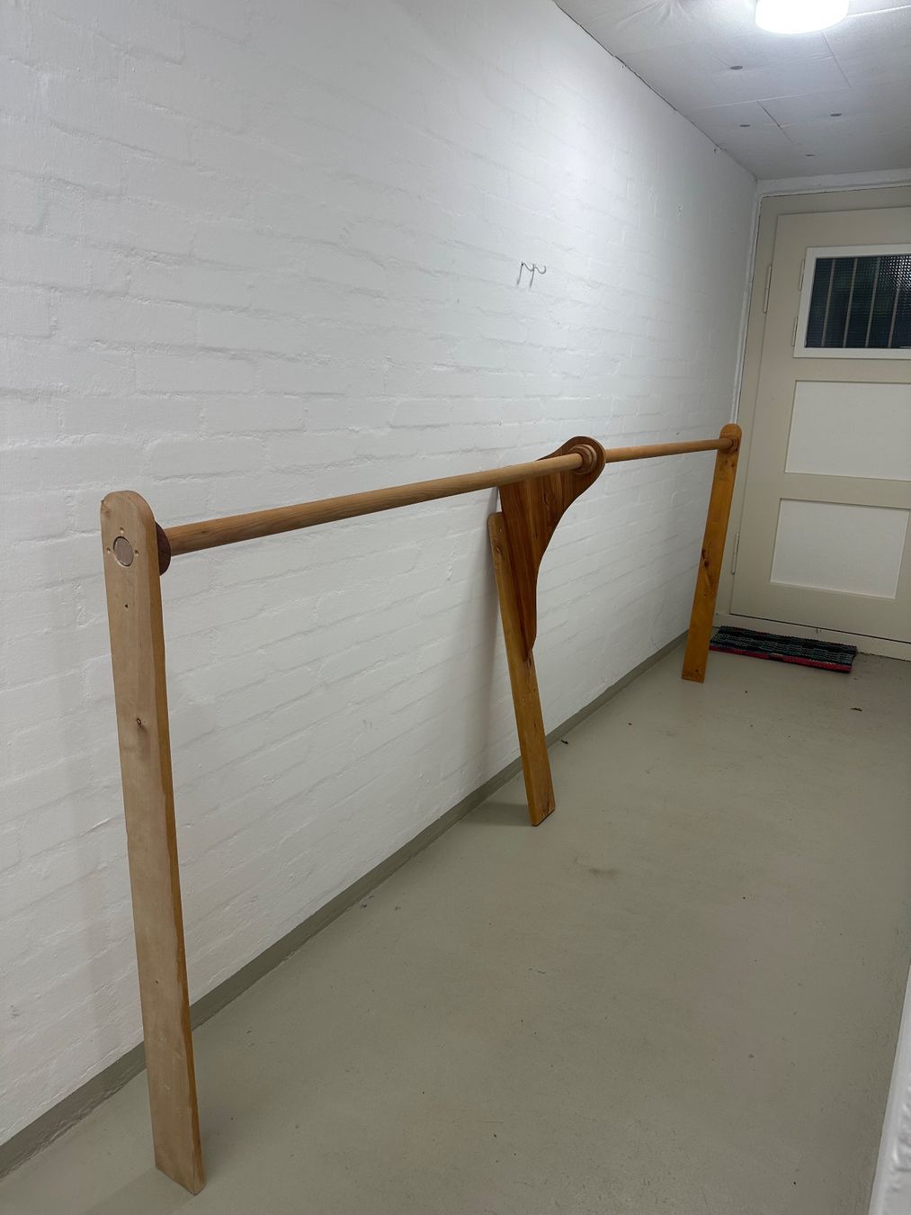 Vélos d'appartement: Ballettstange aus Holz – D'occasion à Winterthur par fra_m7td 1