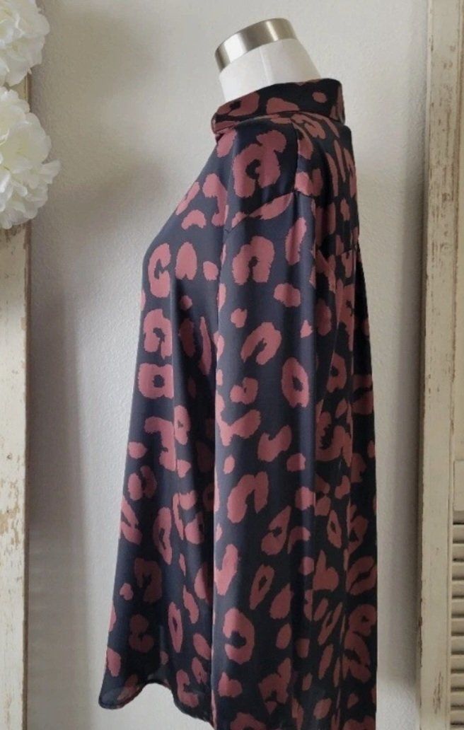Zara Chemisiers: Chemise satinée Zara taille 38 – Neuf (Voir description) à Neuchatel par Annikika 1