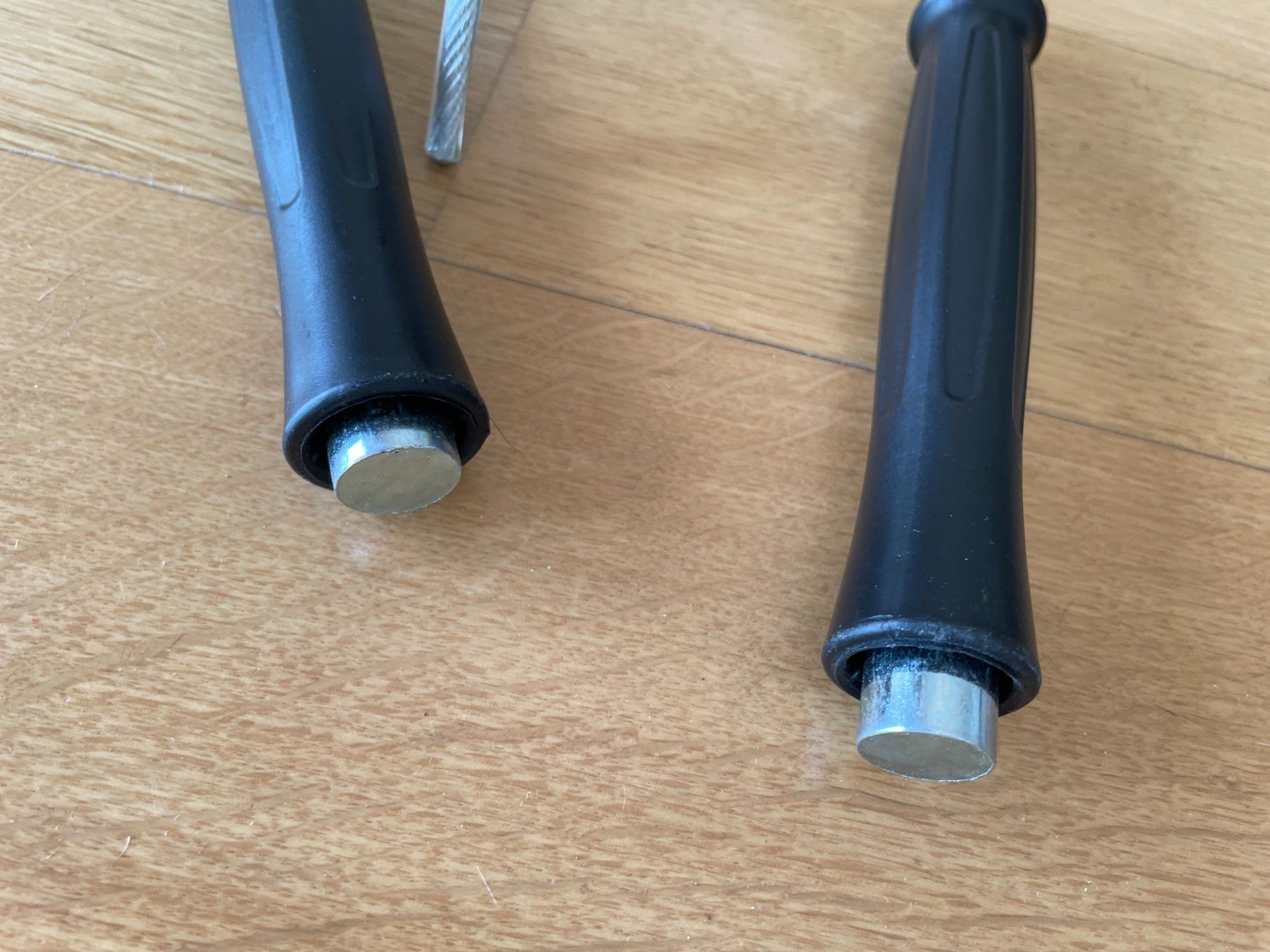 Springseile: Corde à sauter lestée de boxeur – Gebraucht aus Petit Lancy von gil_hr6v 2
