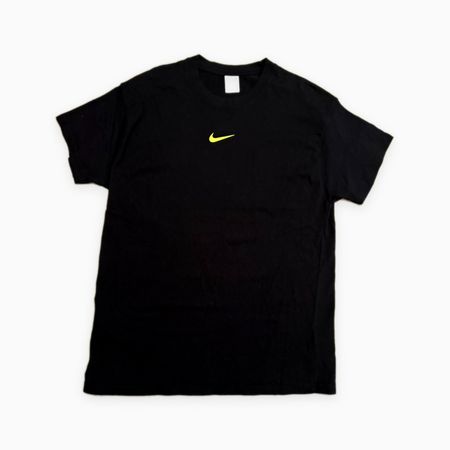 Nike Sportswear Multi Swoosh Back Print T-Shirt - wie neu