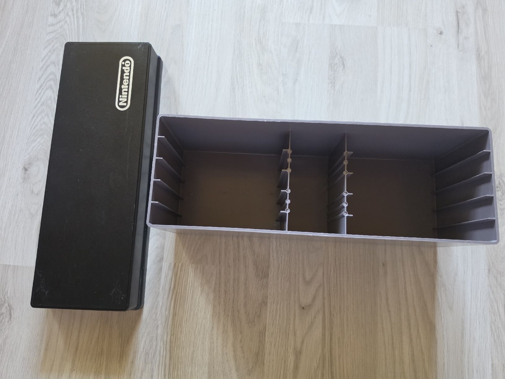 Nintendo Console: Original Nintendo NES Modulbox Aufbewahrung – Usato da Tafers venduto da whereyogamesat