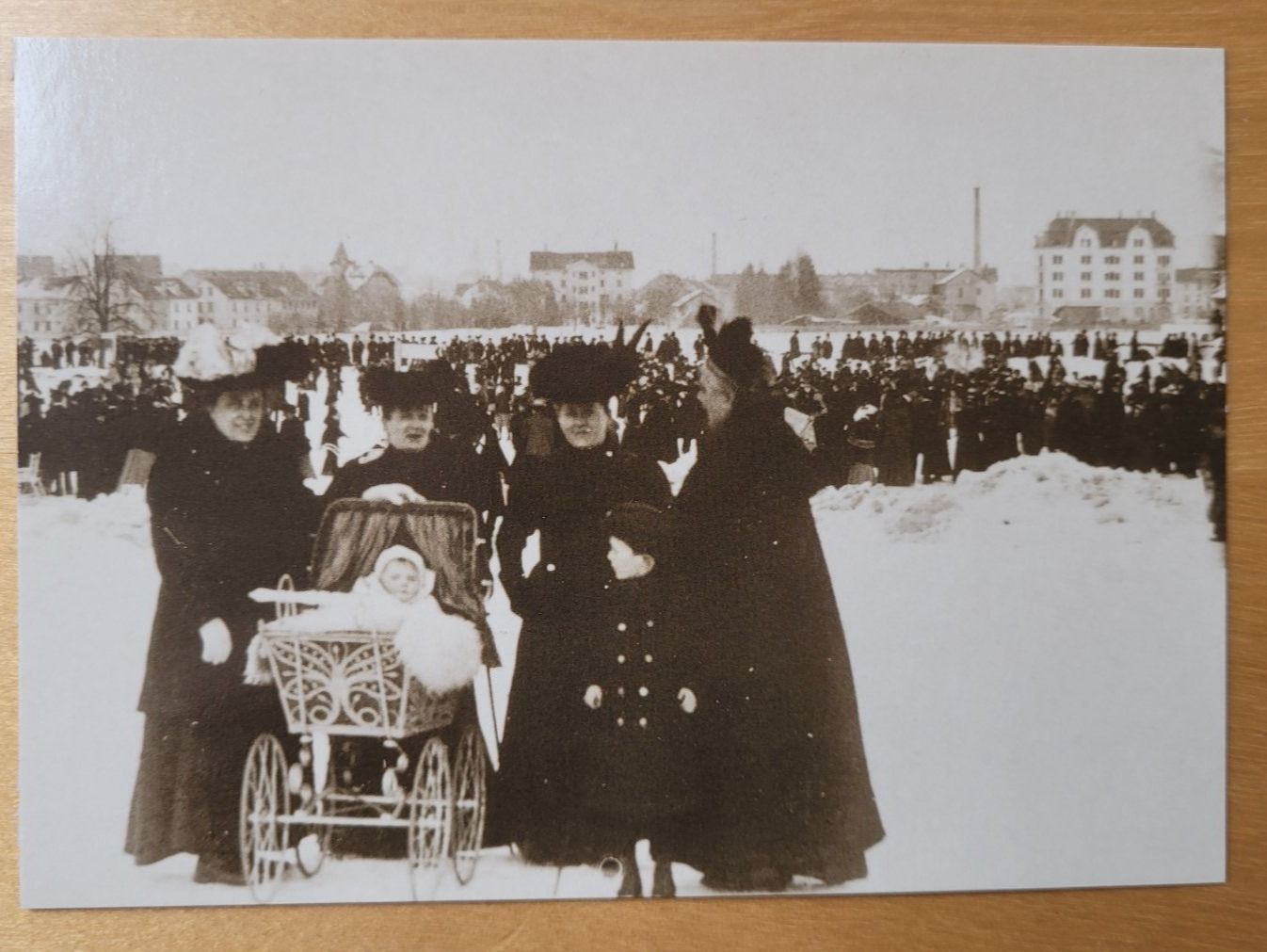 Cartes postales: WINTERTHUR: EISWEIHER ZELGLI - POSTKARTE – D'occasion à Neftenbach par Mador6