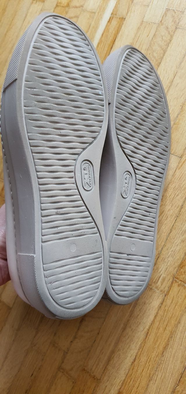 AGL Scarpe da donna: AGL damen Schuhe – Usato da Basel venduto da Kristal4 3