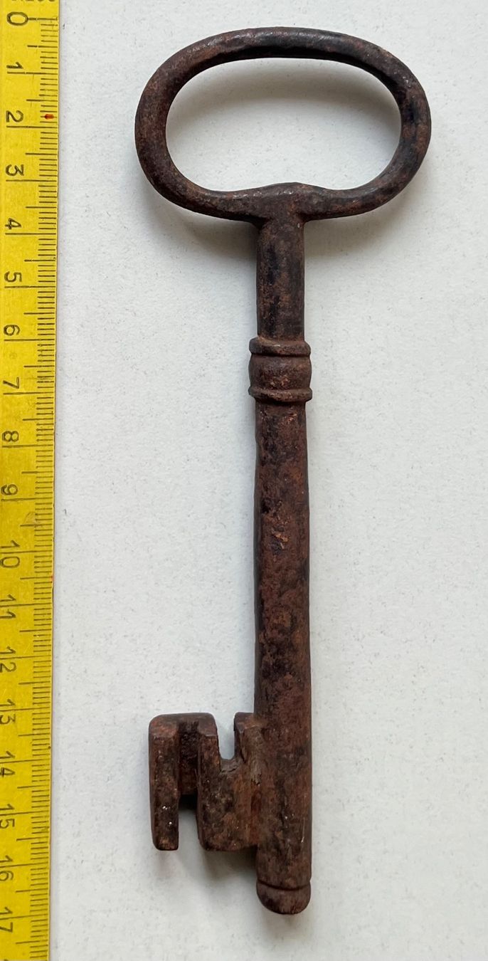 Chiavi: Schlüssel antik Eisen, Bart, ca. 16.5 cm – Usato da Ostermundigen venduto da DaxKarten-75 1