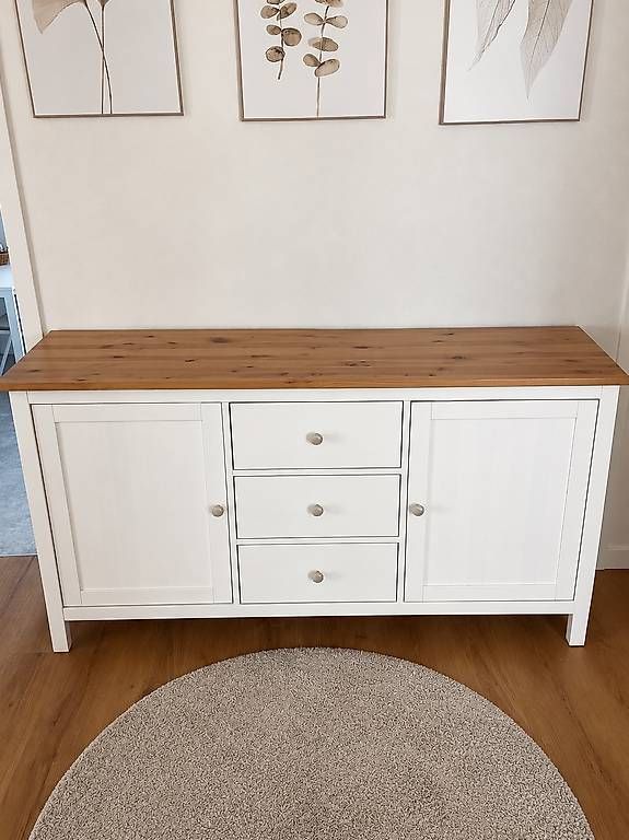 Cassettiere: Weisses Sideboard mit Holzplatte  – Nuovo e nell'imballaggio originale da Neuhausen venduto da cha_29dk