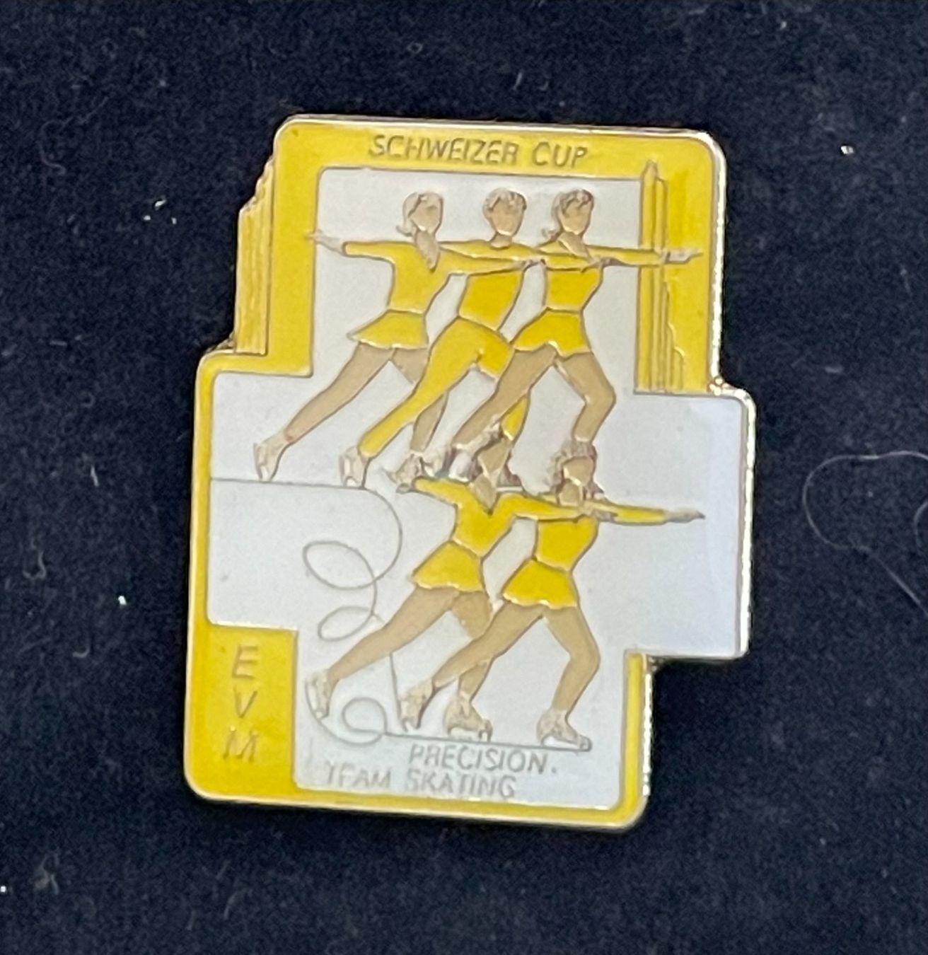 Plaketten & Abzeichen: 5er Pinset Schweizer Cup Precision Team Skating, Widnau 90er – Neu (gemäss Beschreibung) aus Zell ZH von johsu79 5