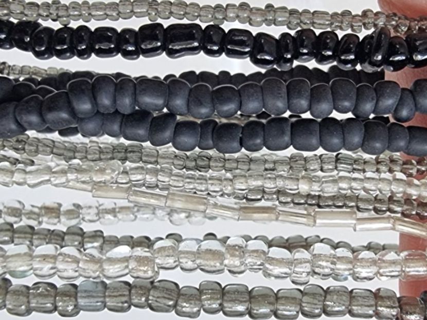 Perles (synthétiques): Perlen Lot 10 Stränge Glas super Angebot! – Neuf avec emballage d'origine à Wangen SZ par summus 2
