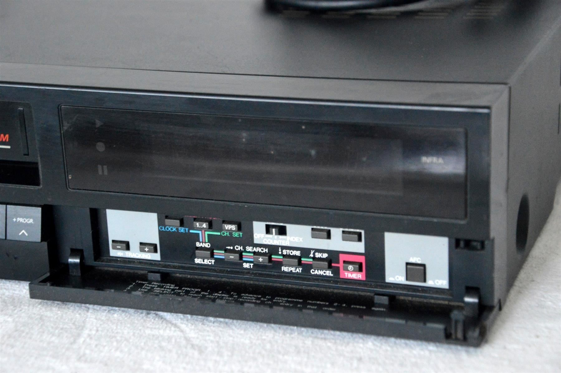 Registratori: Videorecorder VHS  Telefunkem 4935 magnétoscope – Usato da Collonges venduto da arashee 2