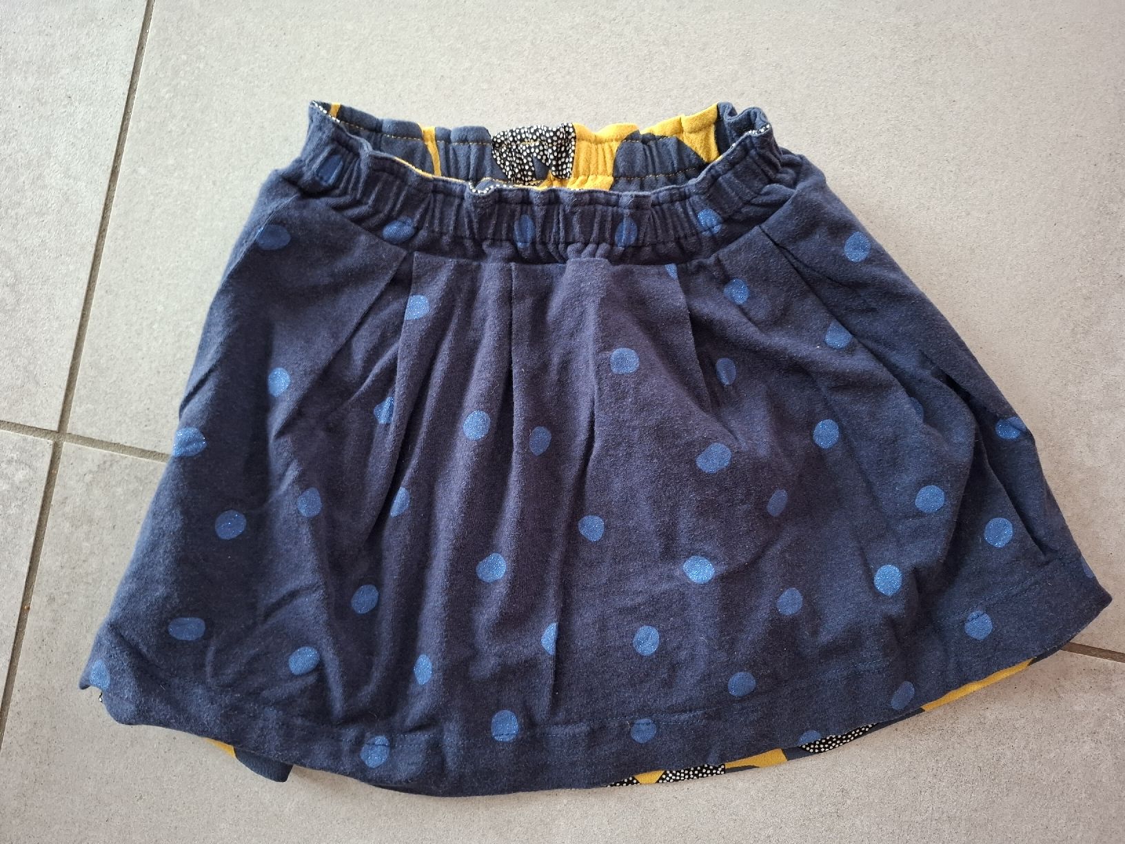 Catimini Vestiti & Gonne: Jolies jupes Catimini   taille 5 ans – Usato da Tramelan venduto da yok-yok 1