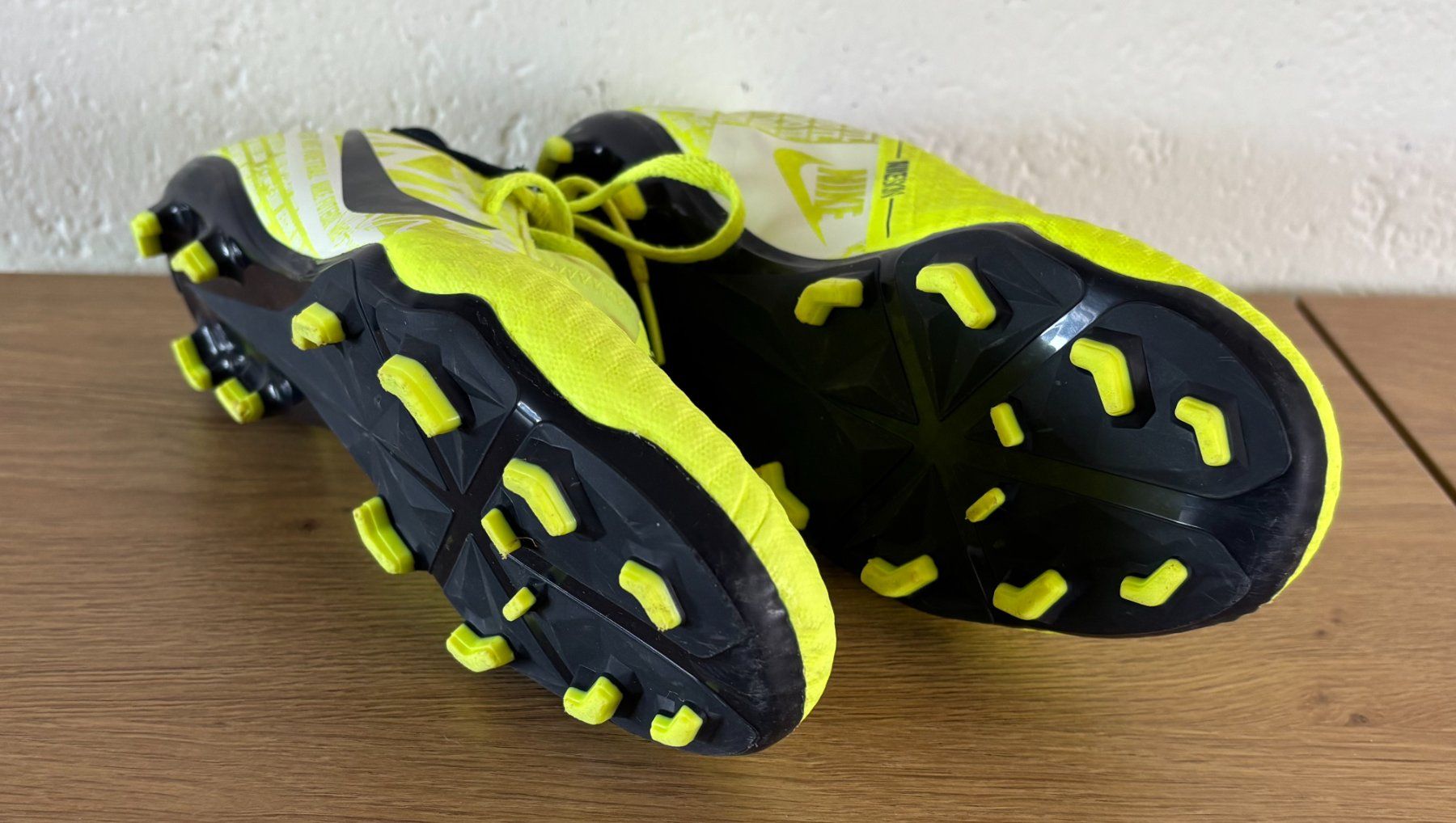 Scarpe per ragazzi: Fussballschuhe in Grösse 37.5 – Usato da Zürich venduto da IlkaK 2