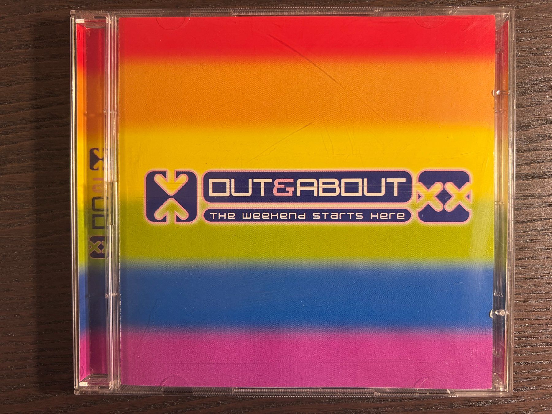 CD: Out & About - The Weekend Starts Here – Usato da Zürich venduto da MusikFreunde