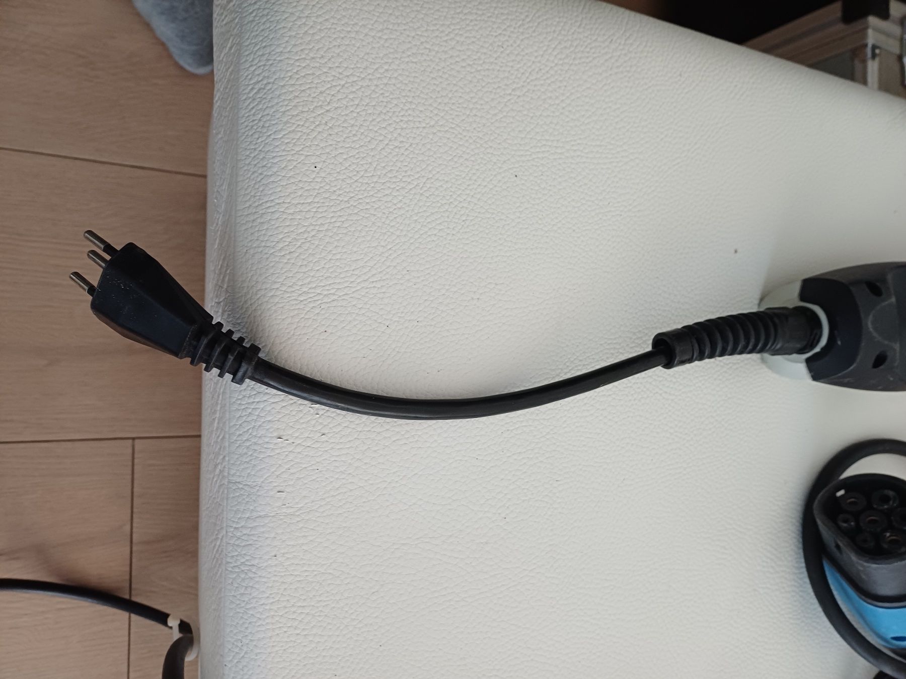 Batterie-Ladegeräte: KOPP Ladegerät Mode 2 charging cable 8A 230V Netzstecker – Gebraucht aus Freudwil von magf 2