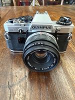 Klassiker: Olympus OM-10 Analogkamera mit Zuiko 50mm