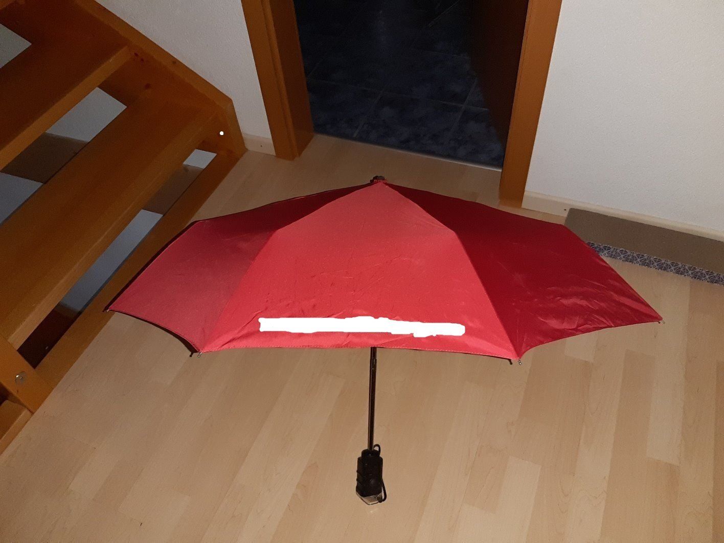 Regenschirme: Regenschirm mit Alarm und Licht – Neu (gemäss Beschreibung) aus Höri von 2oo892 6