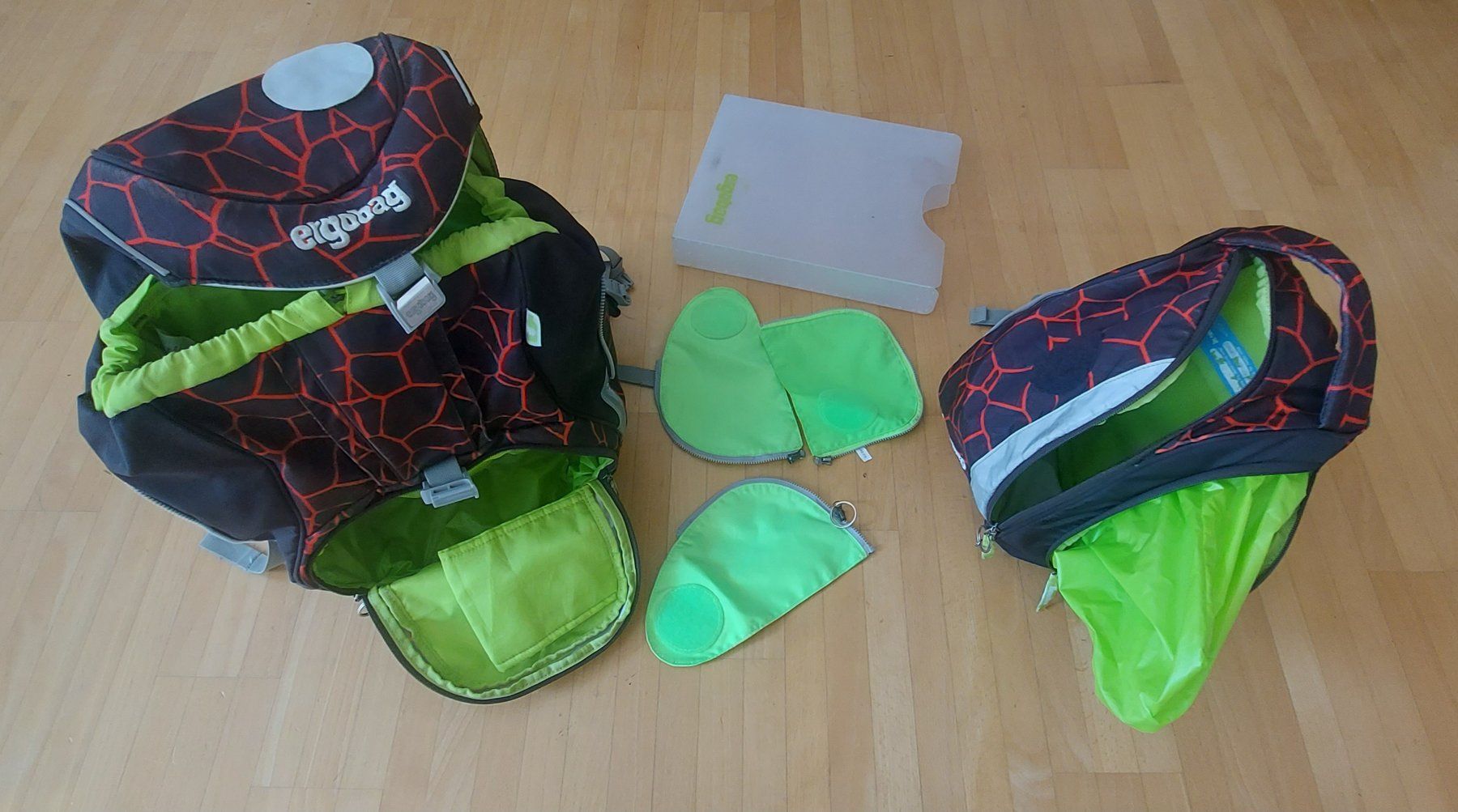 Ergobag Borse & Zaini: Ergobag Schulranzen Set gebraucht guter Zustand – Usato da Baden venduto da bab_6cxc