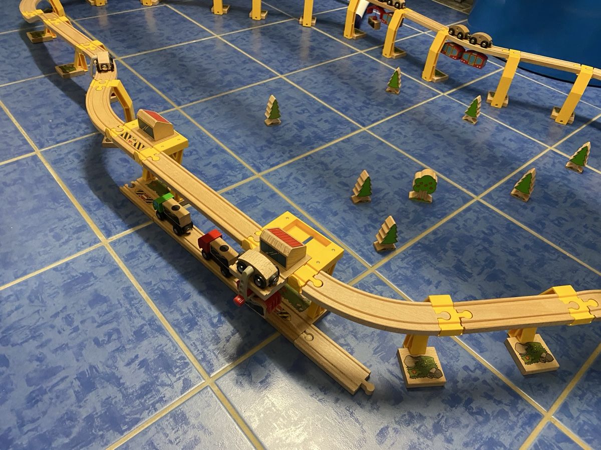 Brio Giocattoli: BRIO SKY TRAIN SET - RIESIG – Usato da Meierskappel venduto da Tarmogoyf 2