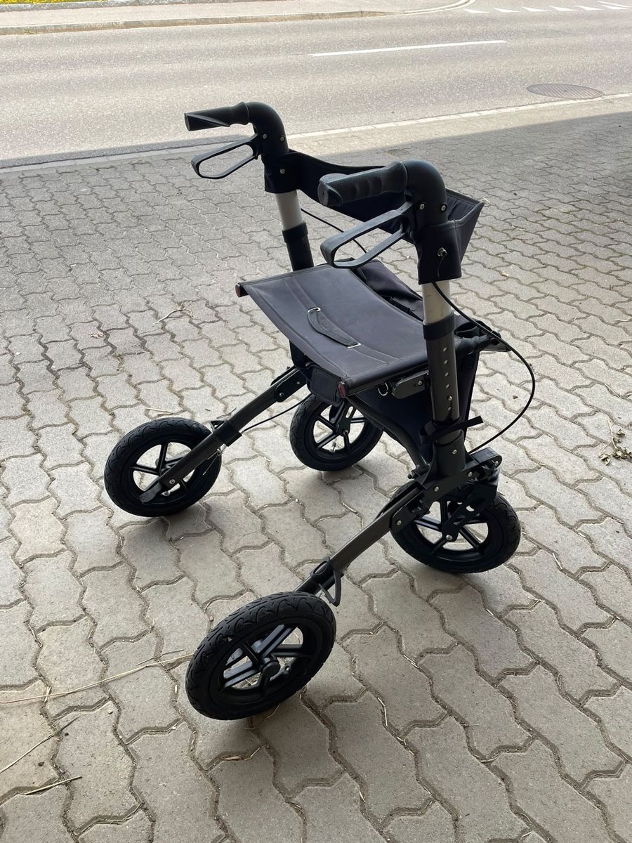 Aides à la marche: Rollator – Neuf (Voir description) à Winterthur par fabia.studer 2