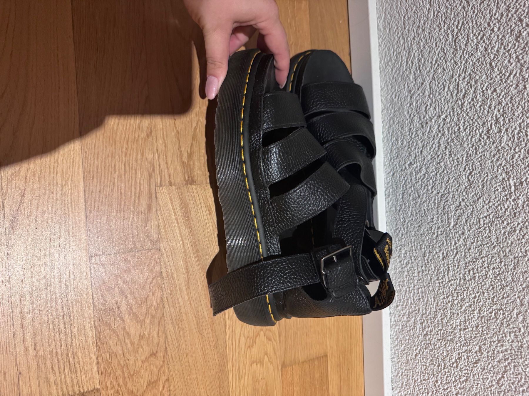 Dr. Martens Damenschuhe: Dr.Martens Sandalen 42 – Gebraucht aus Ostermundigen von farfallina1606 2