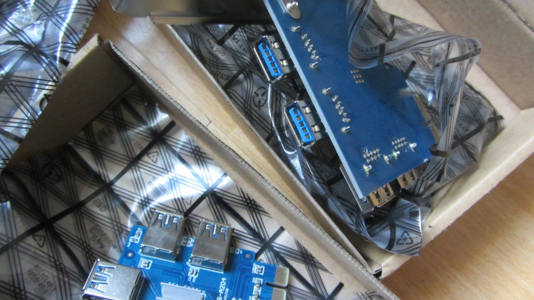 Lecteurs & Adaptateurs: PCI-E USB3 – Neuf avec emballage d'origine à Zürich par bigboss 2