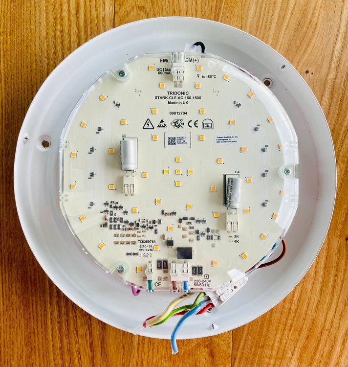 Lustres & lampes de plafonds: 6 LED Deckenlampe weiss, Starklicht 16W-1500lm – Défectueux à Zürich par Dmbz 1