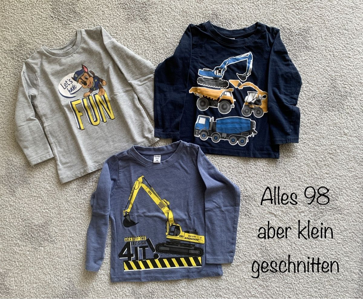 Lotti & Set di vestiti: Kleiderset Junge 92/98 – Usato da Rickenbach SO venduto da Lerg 3