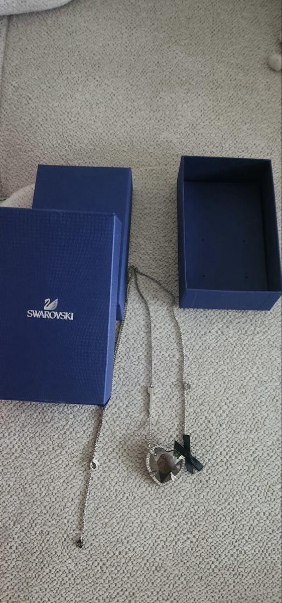 Swarovski Ketten: Swarovski Halskette mit Herzanhänger – Gebraucht aus Zürich von alv_pqz2