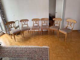 6 antike Esszimmerstühle Massivholz hell