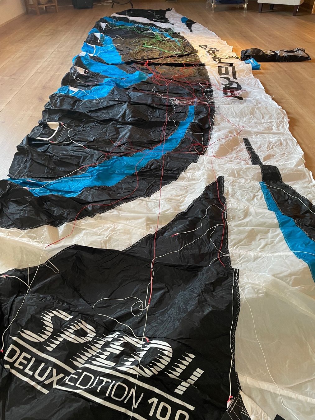 Flysurfer Aquilone: FLYSURFER Speed4 Deluxe Edition – Nuovo (secondo la descrizione) da Schlatt ZH venduto da Typhoon01 2