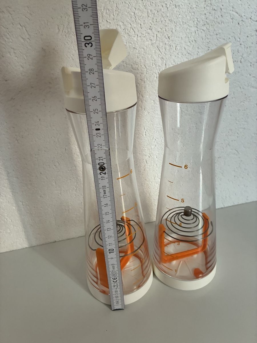 Betty Bossi Recipients et similaires: 2 Shaker Flaschen von Betty Bossi – D'occasion à Burgdorf par Calvia 1