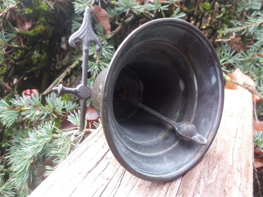ANCIENNE CLOCHE EN Bronze EUR 90,00 - FR