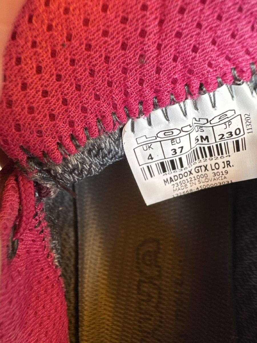 Lowa Scarpe per ragazze: Lowa Trekkingschihe Grösse 37 – Usato da Mörschwil venduto da tweety9402 3