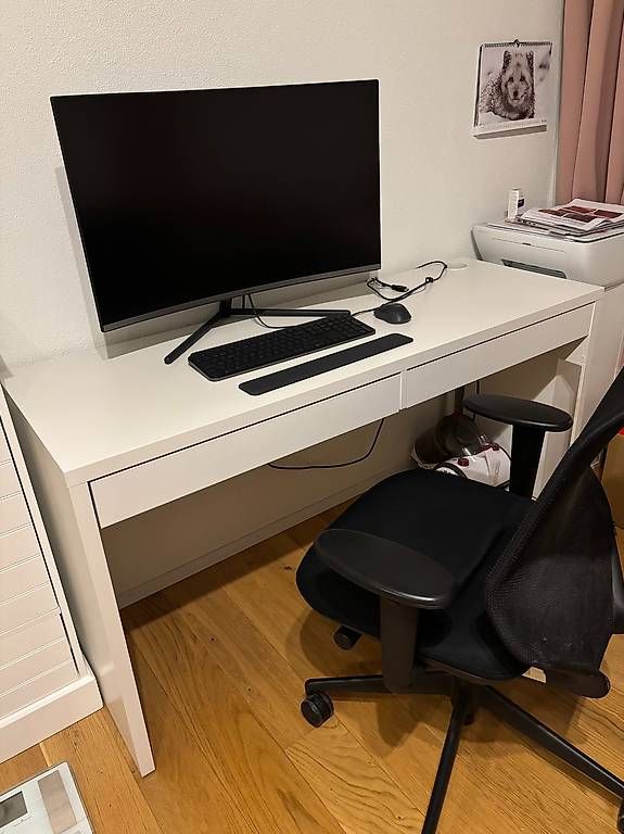 Scrivanie: Schreibtisch von IKEA – Usato da Bolligen venduto da ile_k2s7