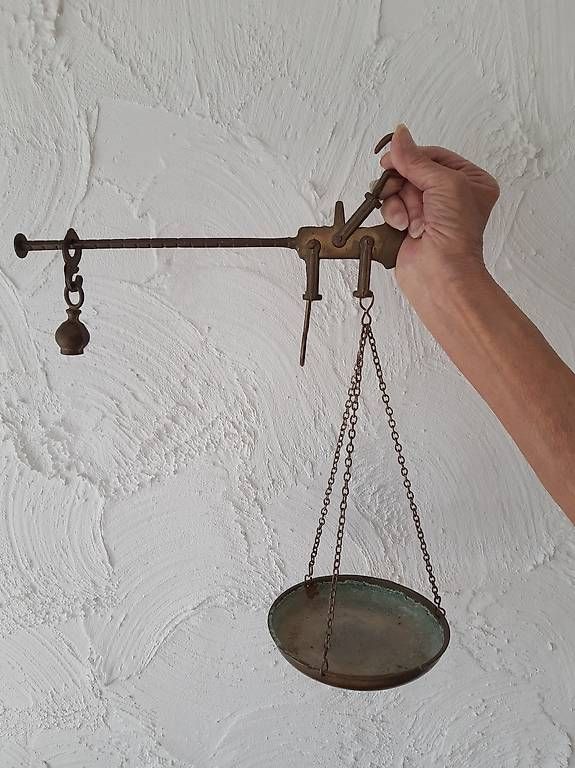 Bilance e pesi: Alte Messingbalkenwaage – Usato da Leuggern venduto da Tiatina84