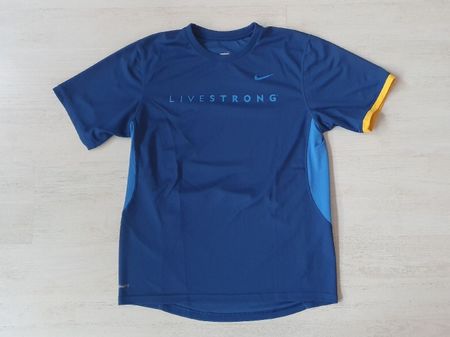 Velo: Nike Livestrong T-shirt