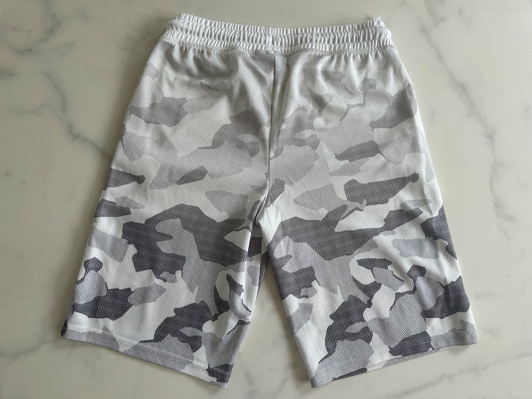 C&A Pantaloni: C&A Kinder Shorts Grösse:146/11 – Usato da Lausen venduto da Swissart123 1