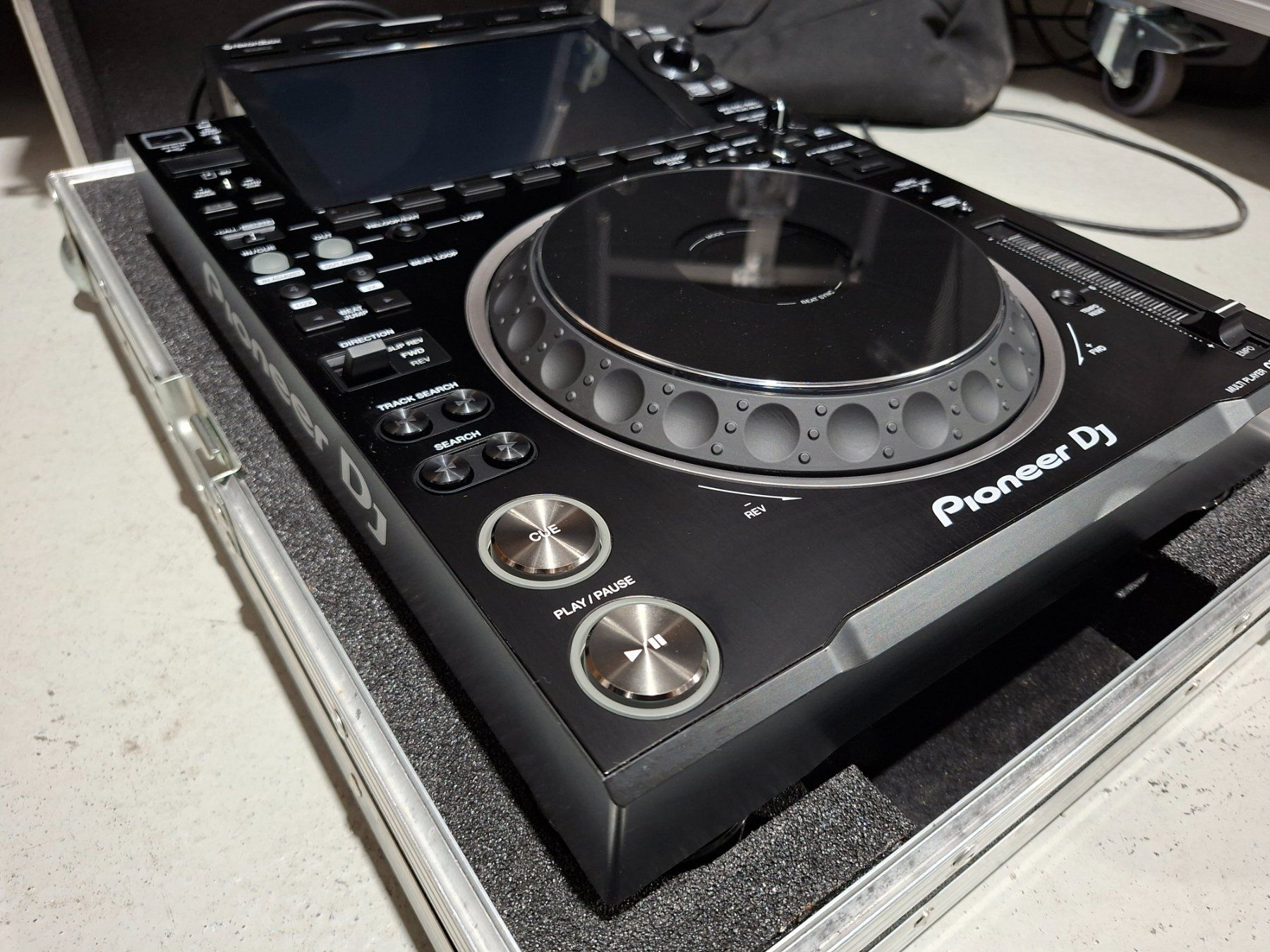Pioneer Lettore multimediale & Streamer: Pioneer CDJ-3000 Multi Player - mit Flightcase – Usato da Chur venduto da 80808080