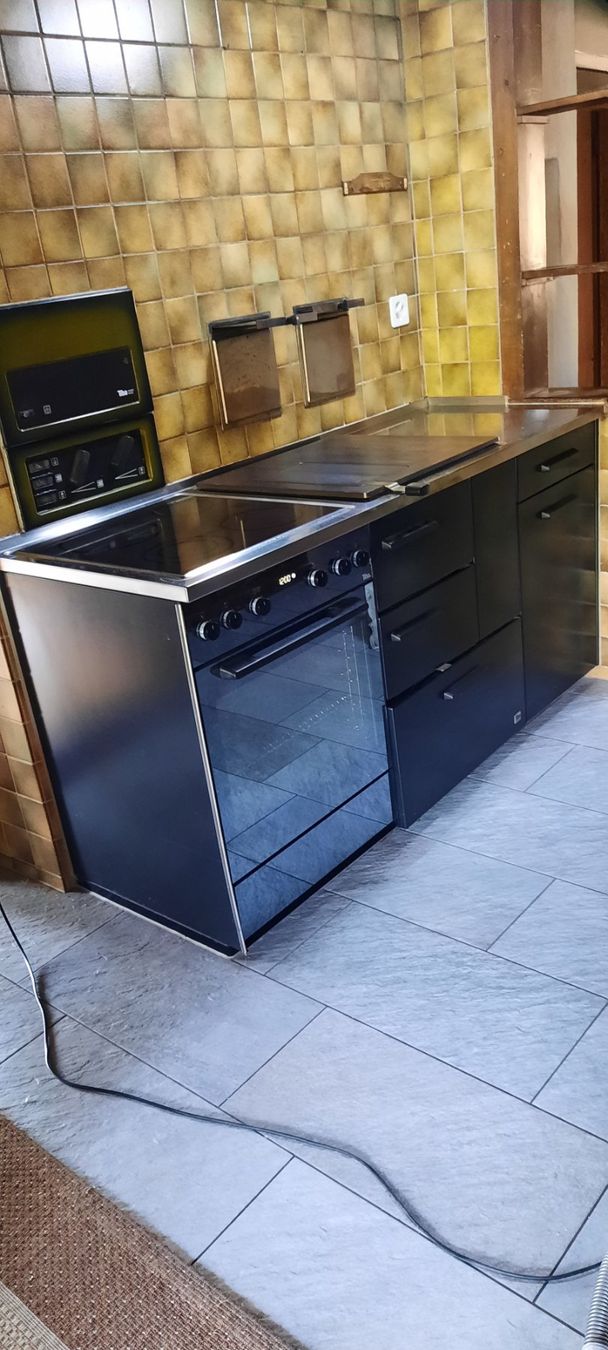 Tiba Cucine: TIBA HERD – Usato da Gelterfingen venduto da tinu09