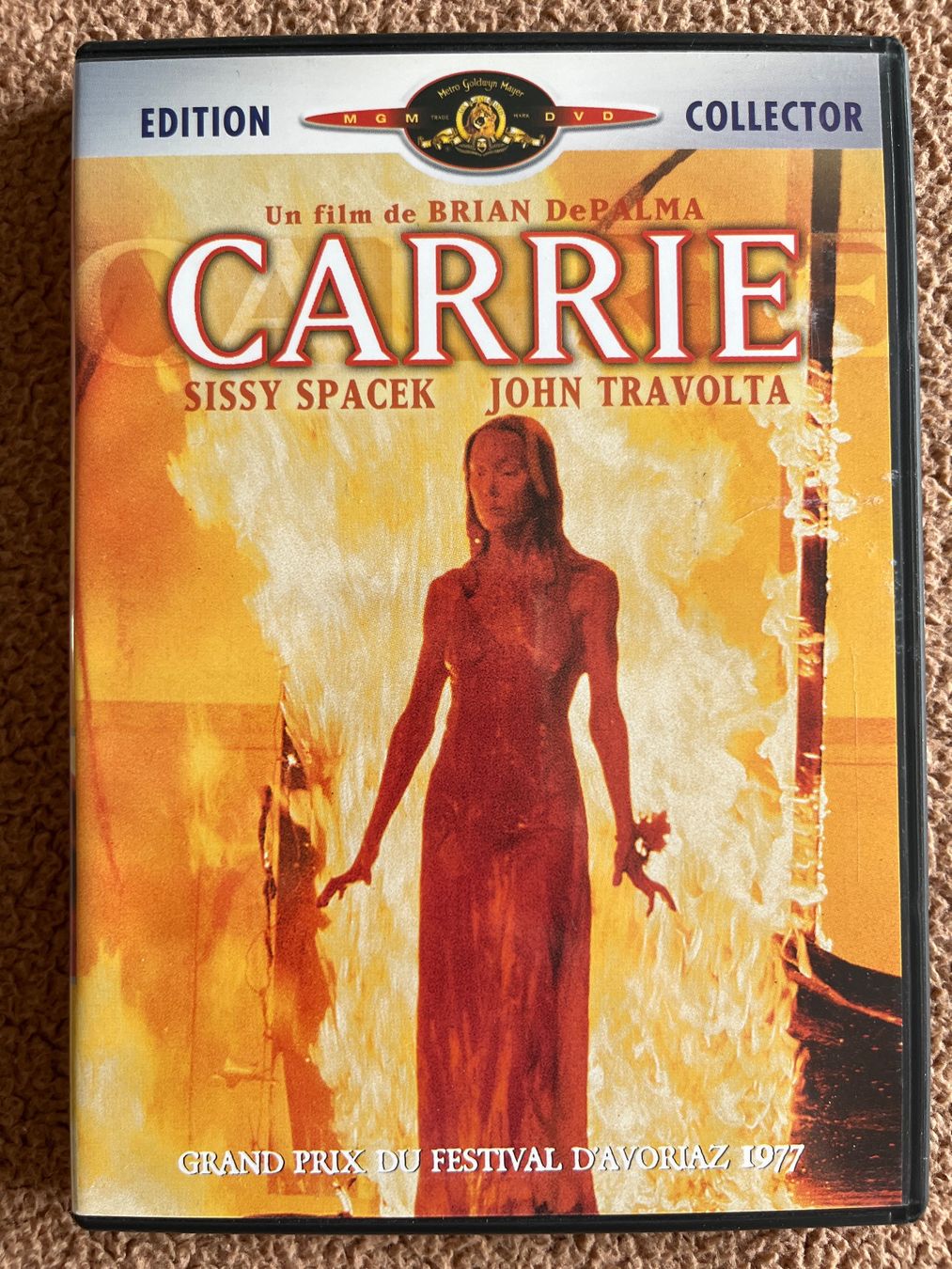 Tutti i DVDs: CARRIE - BRIAN DePALMA - SISSY SPACEK, JOHN TRAVOLTA – Usato da Lausanne venduto da sbar224